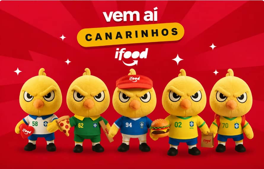 Cinco pelúcias do Canarinho iFood com camisas da Seleção dos títulos de 58, 62, 70, 94 e 02